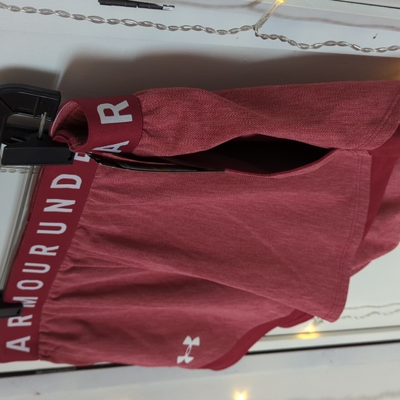 🌟 NWT Under Armour Women's M Loose Running Shorts - Perfect for Fitness Lovers! - Picture 3 of 6